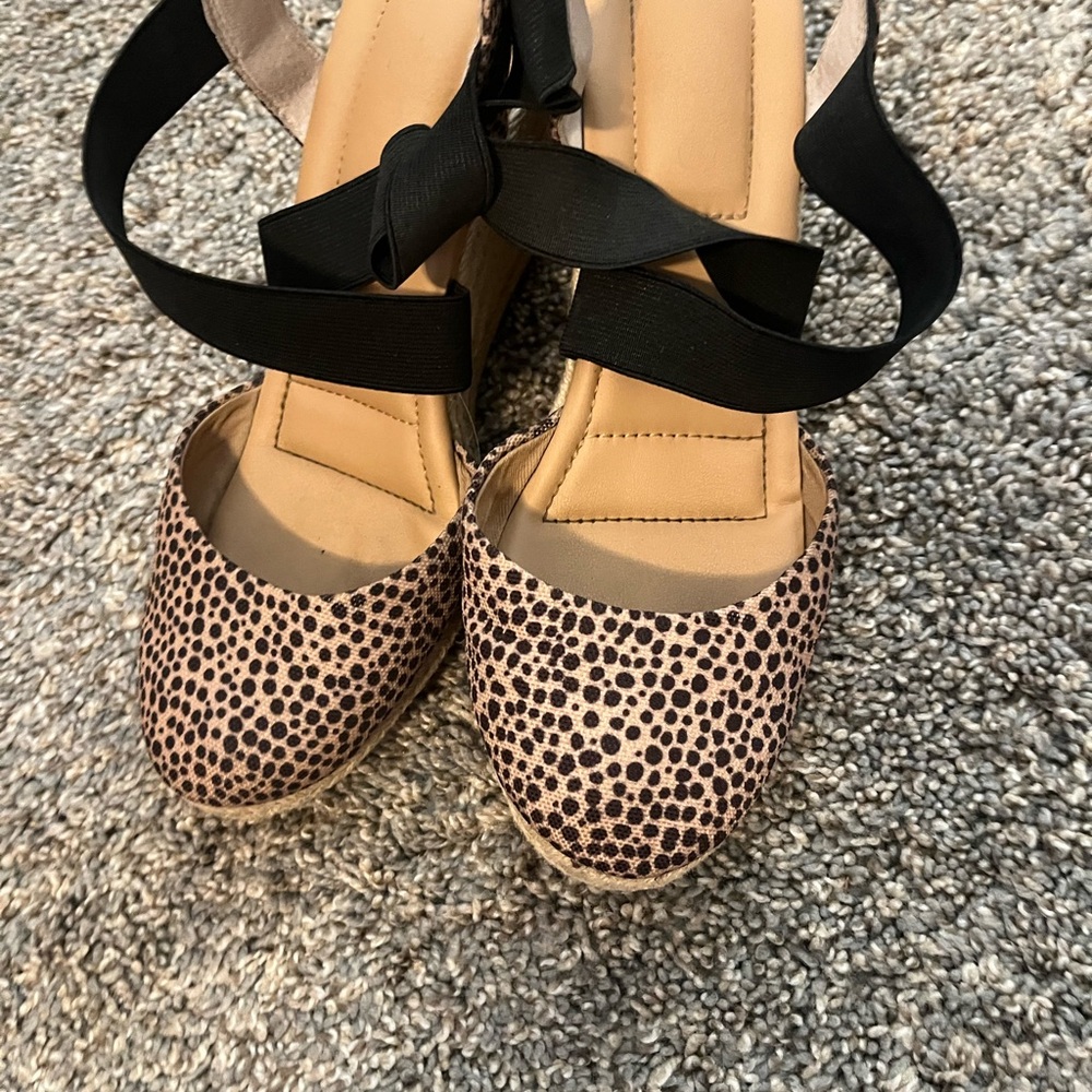Me Too Black and Tan Espadrilles